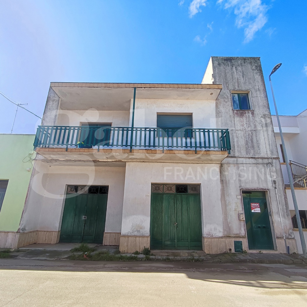 Casa indipendente con giardino a Presicce-Acquarica