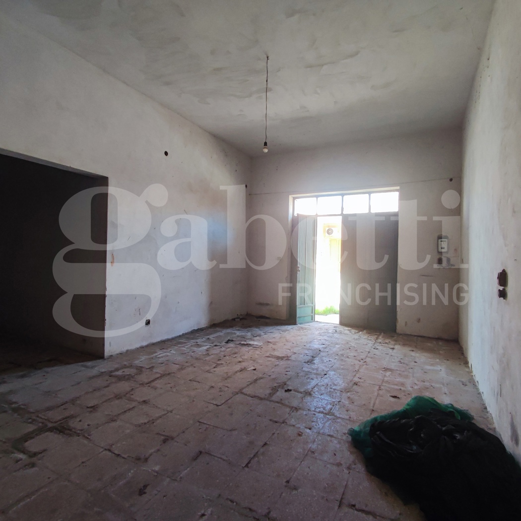 Casa indipendente con giardino a Presicce-Acquarica