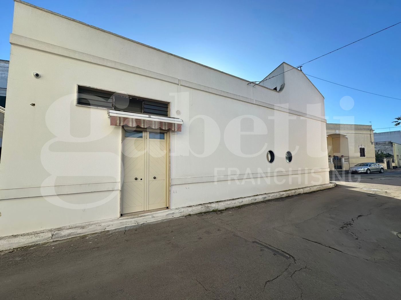 Negozio in vendita a Alliste