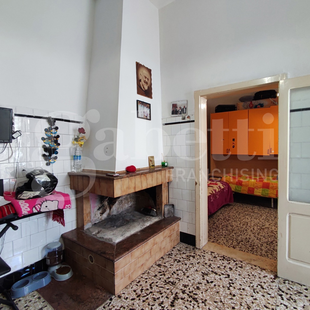 Casa indipendente con giardino a Specchia