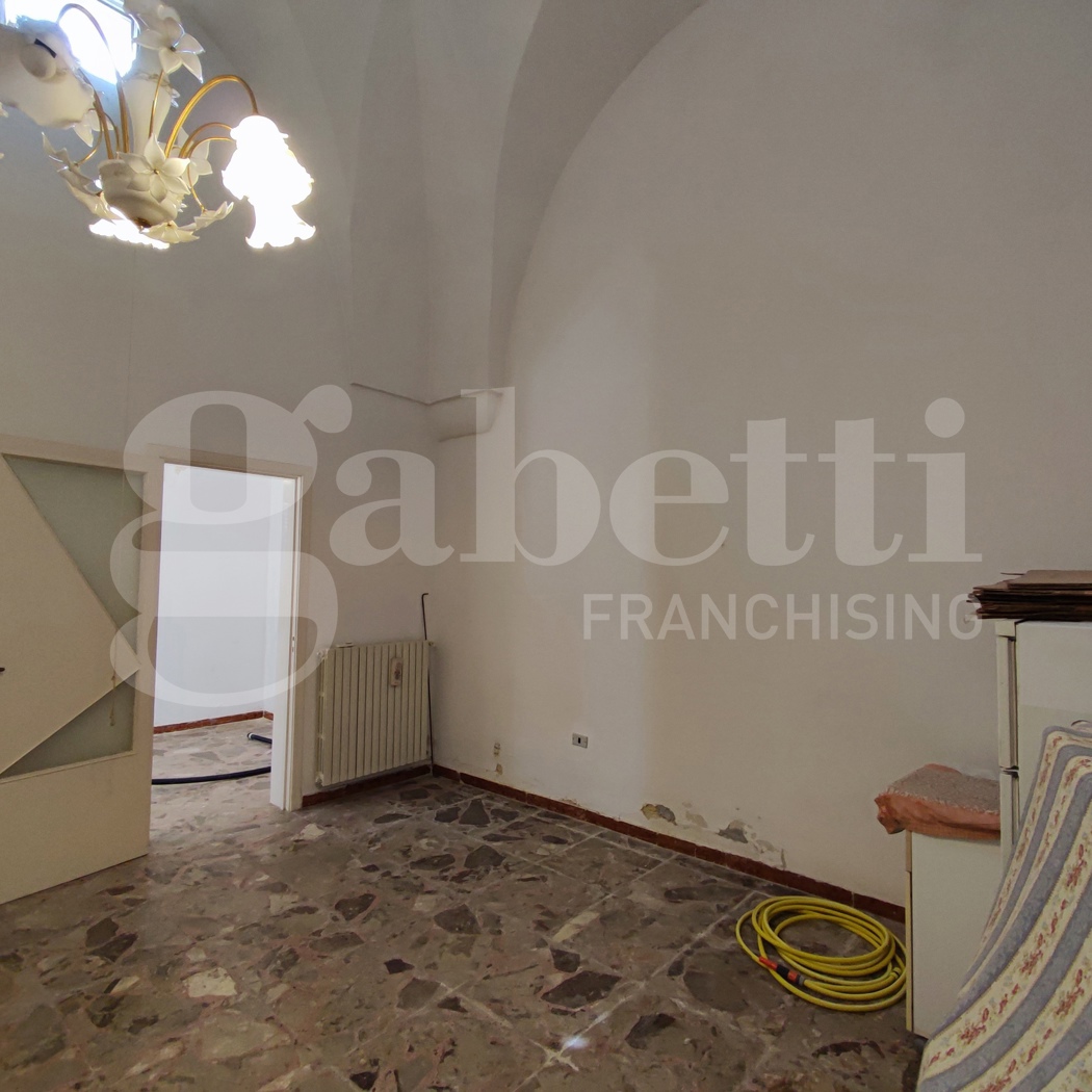 Casa indipendente da ristrutturare a Melissano