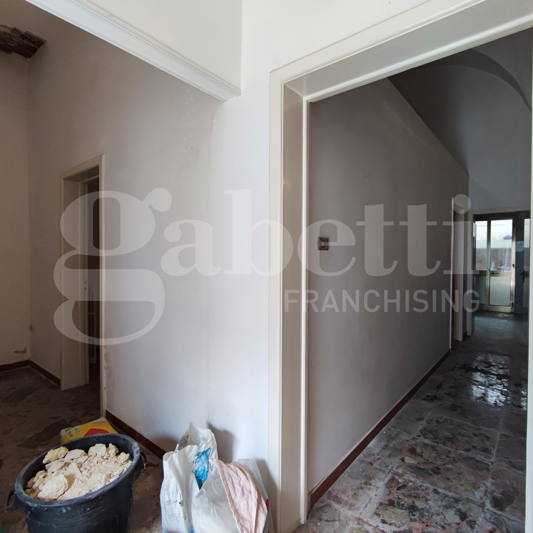 Casa indipendente da ristrutturare a Melissano