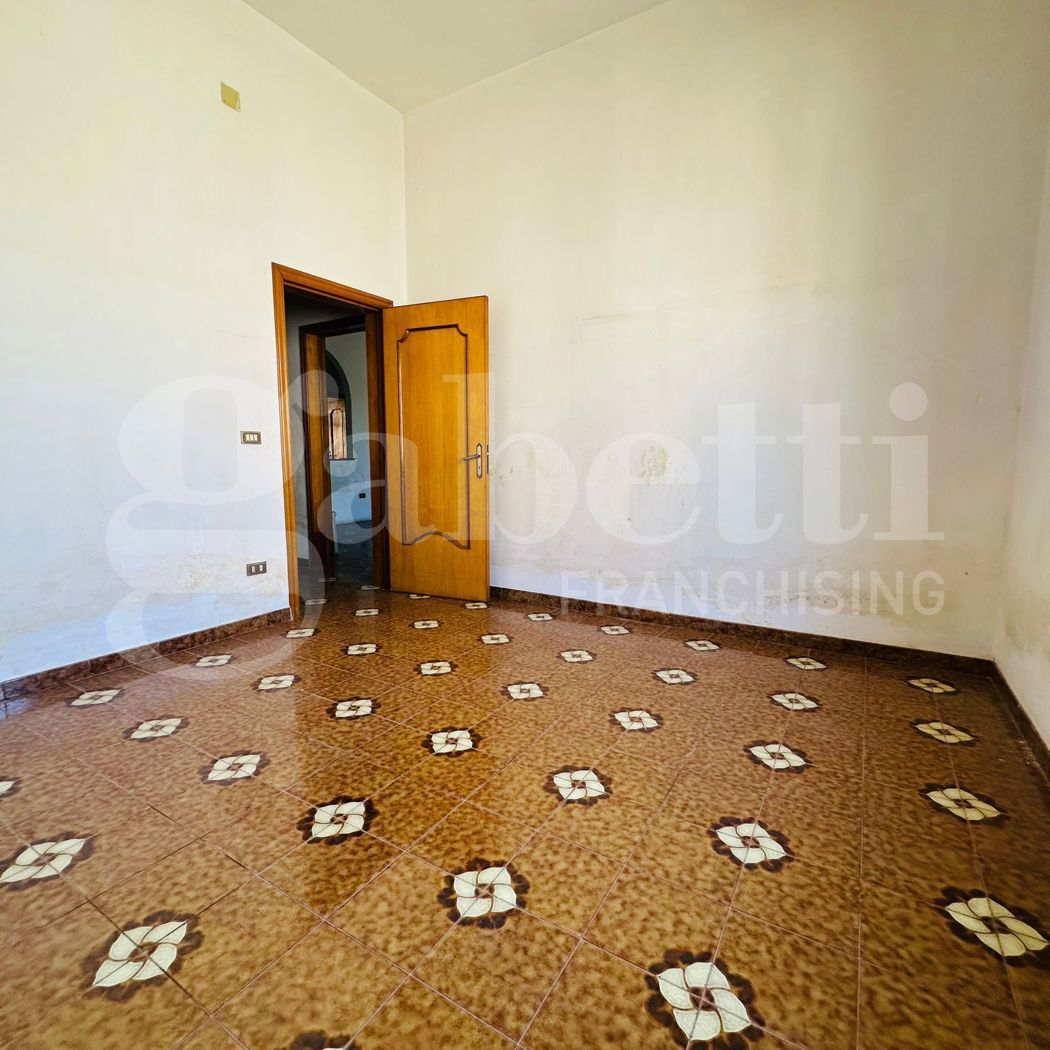 Casa indipendente con giardino a Melissano