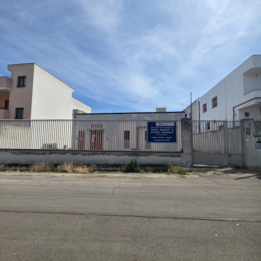 Magazzino in vendita a Melissano
