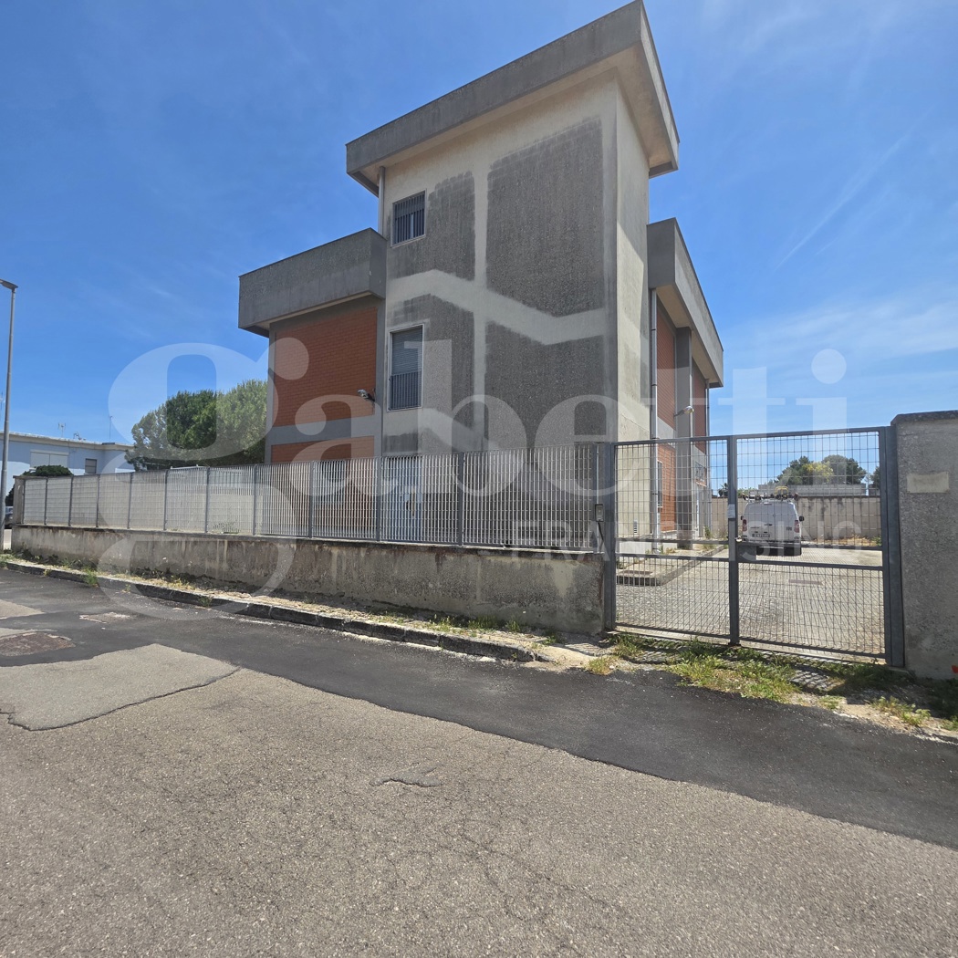 Stabile/Palazzo in vendita a Diso