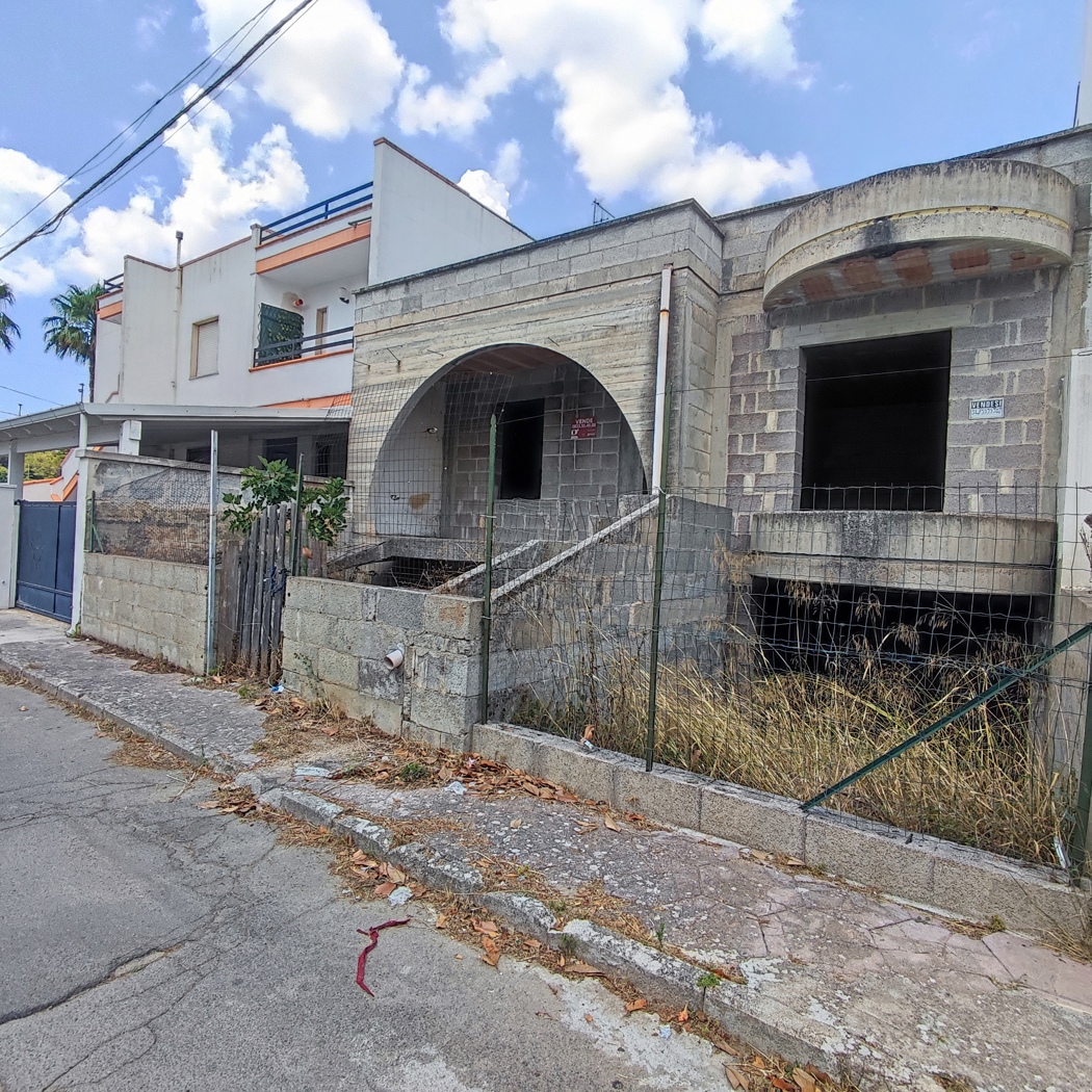 Casa indipendente con giardino a Presicce-Acquarica