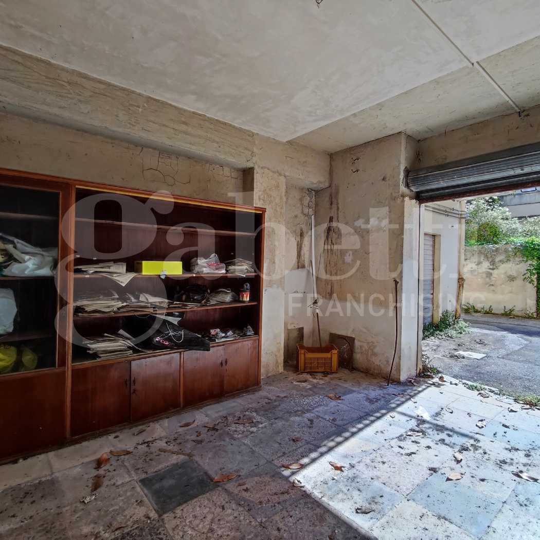 Box/Garage 25mq in vendita a Presicce-Acquarica