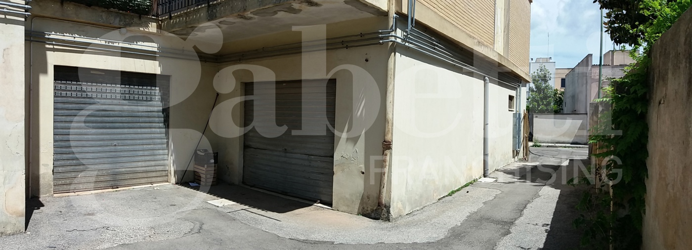 Box/Garage 25mq in vendita a Presicce-Acquarica