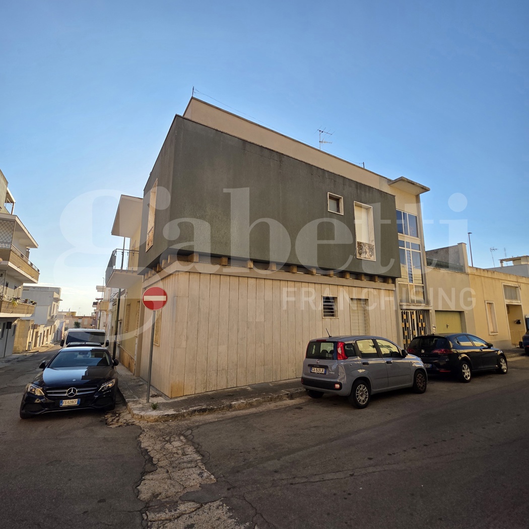 Ufficio in affitto a Casarano