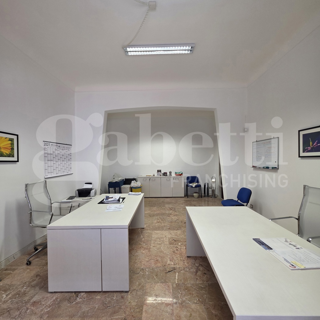 Ufficio in affitto a Casarano