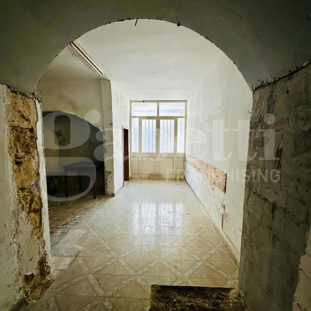 Casa indipendente da ristrutturare a Racale