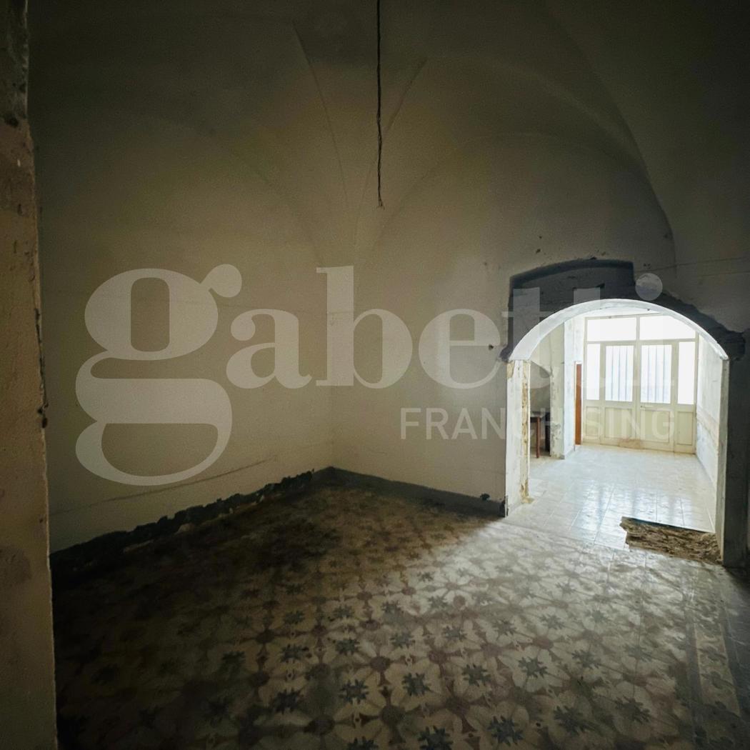 Casa indipendente da ristrutturare a Racale