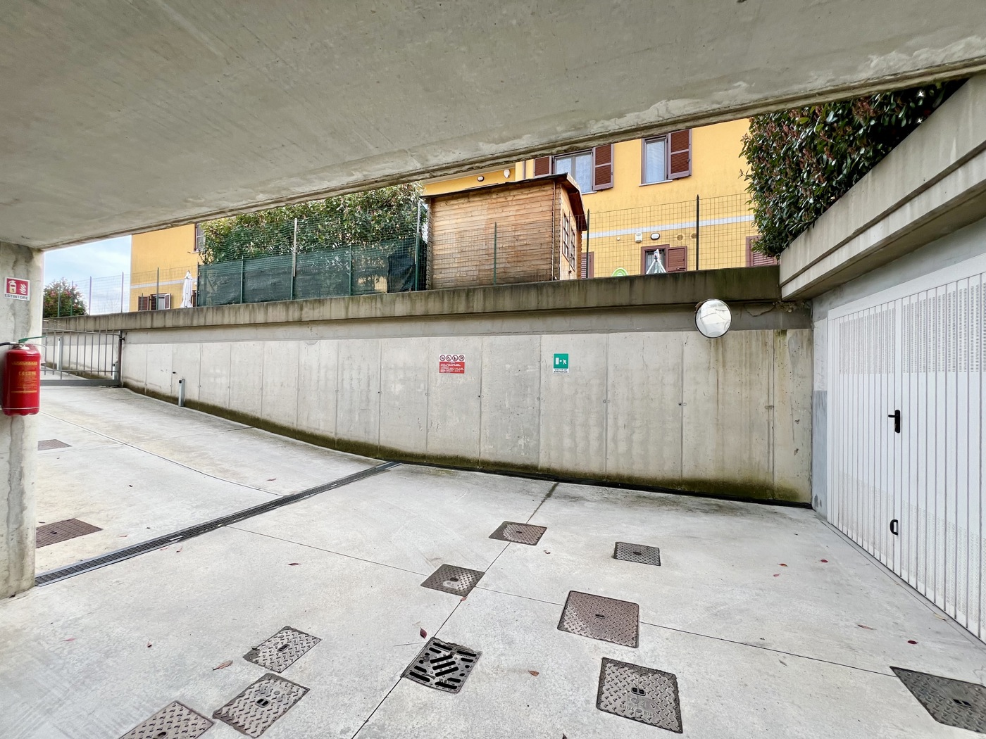 Box/Garage 40mq in vendita a Mozzate