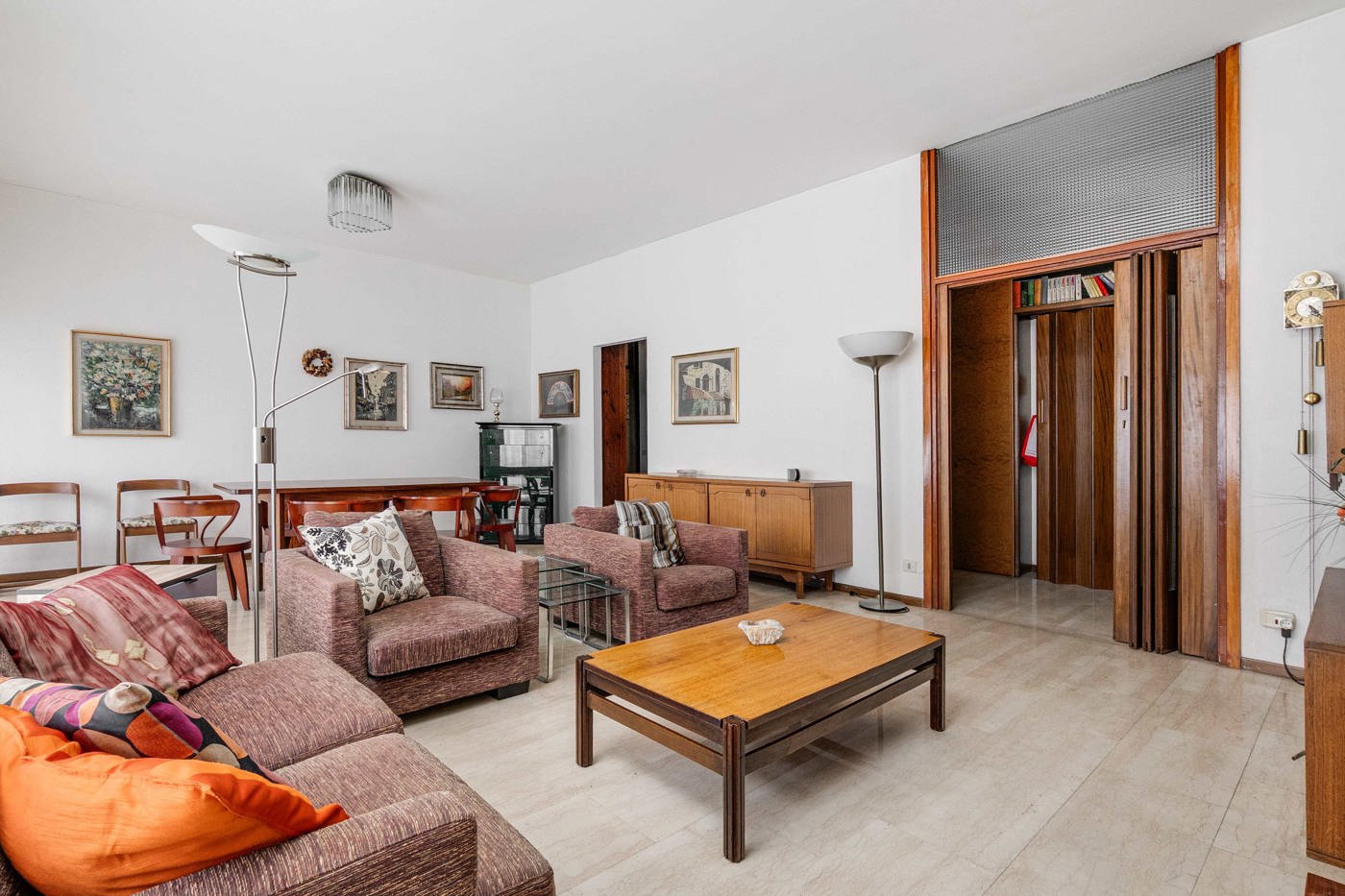 Quadrilocale con box a Saronno