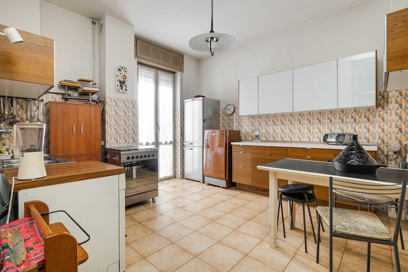 Quadrilocale con box a Saronno