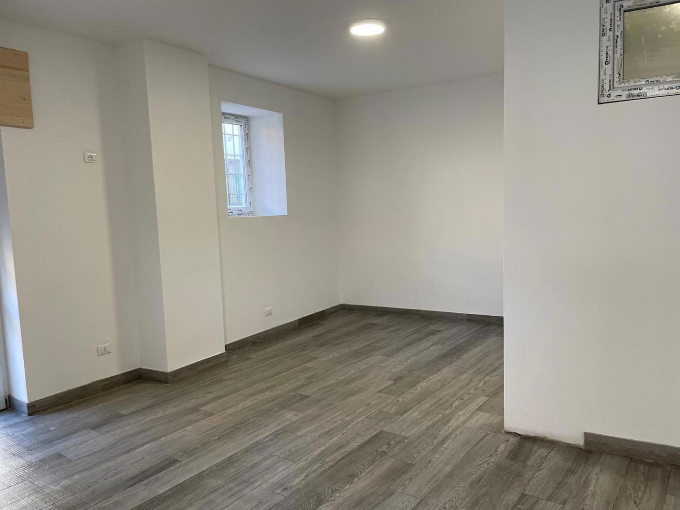 Monolocale ristrutturato a Saronno