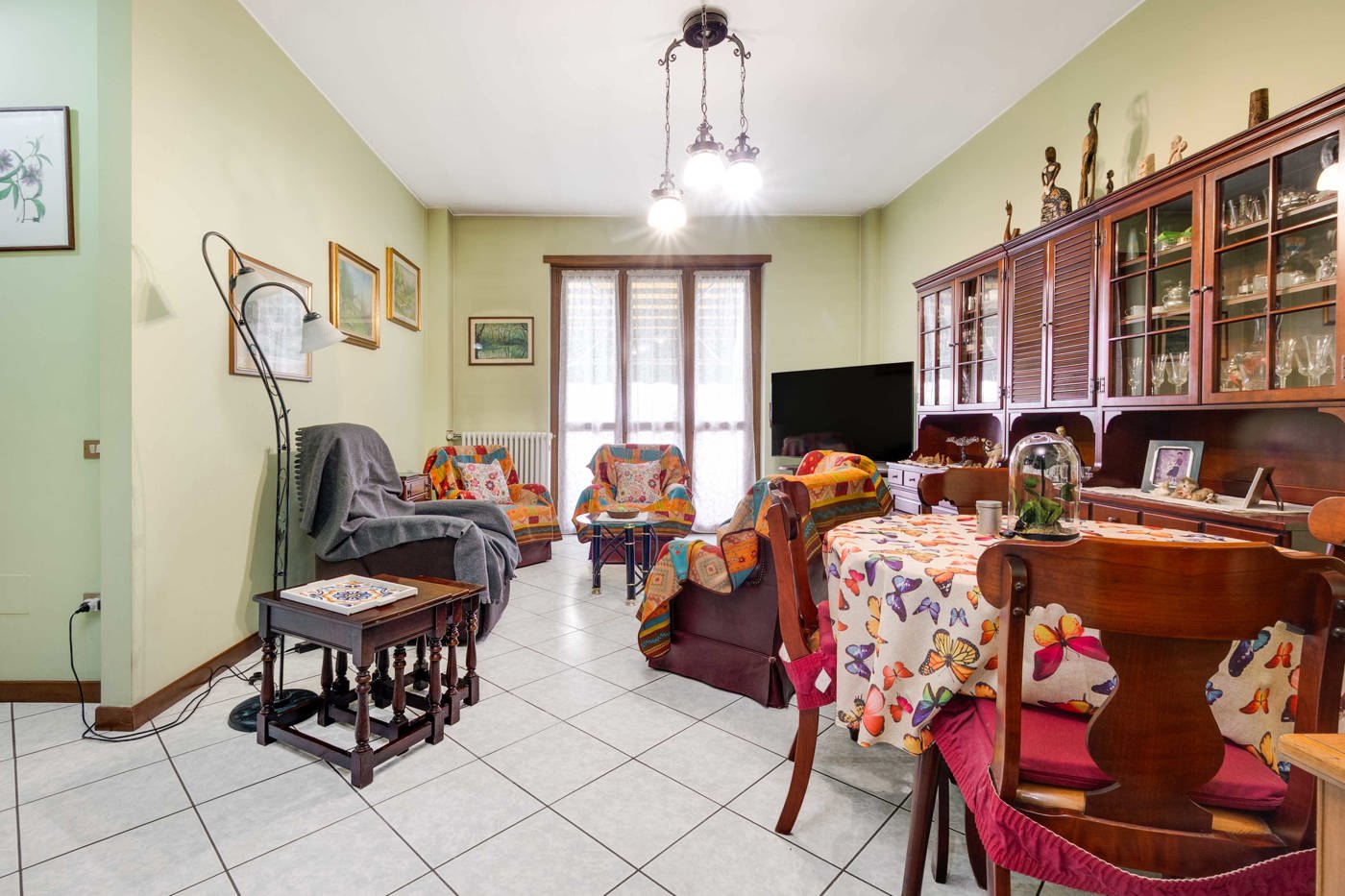 Quadrilocale con box a Saronno