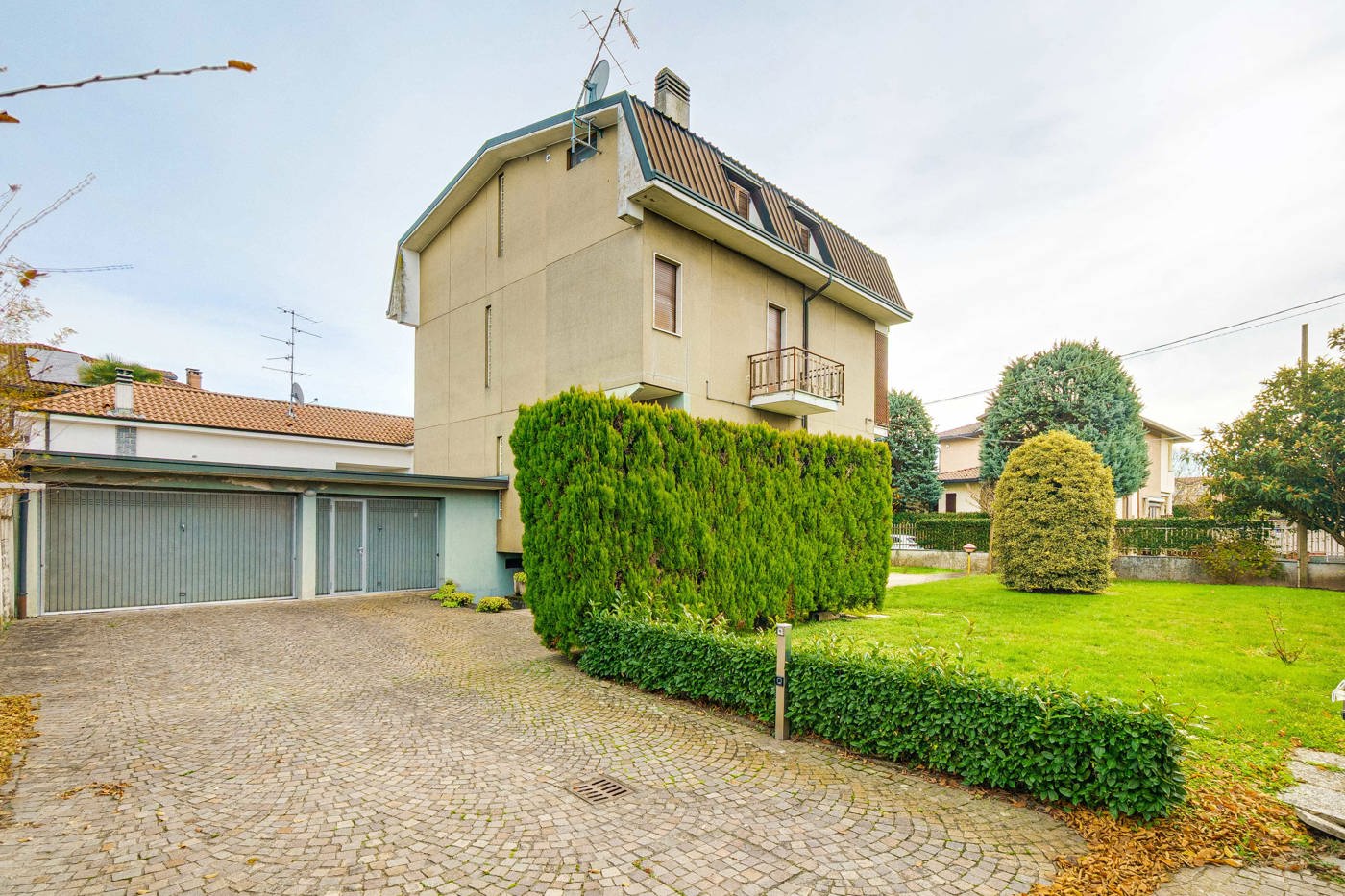 Appartamento con giardino a Saronno