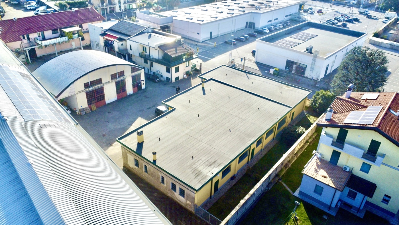 Laboratorio in vendita a Cislago