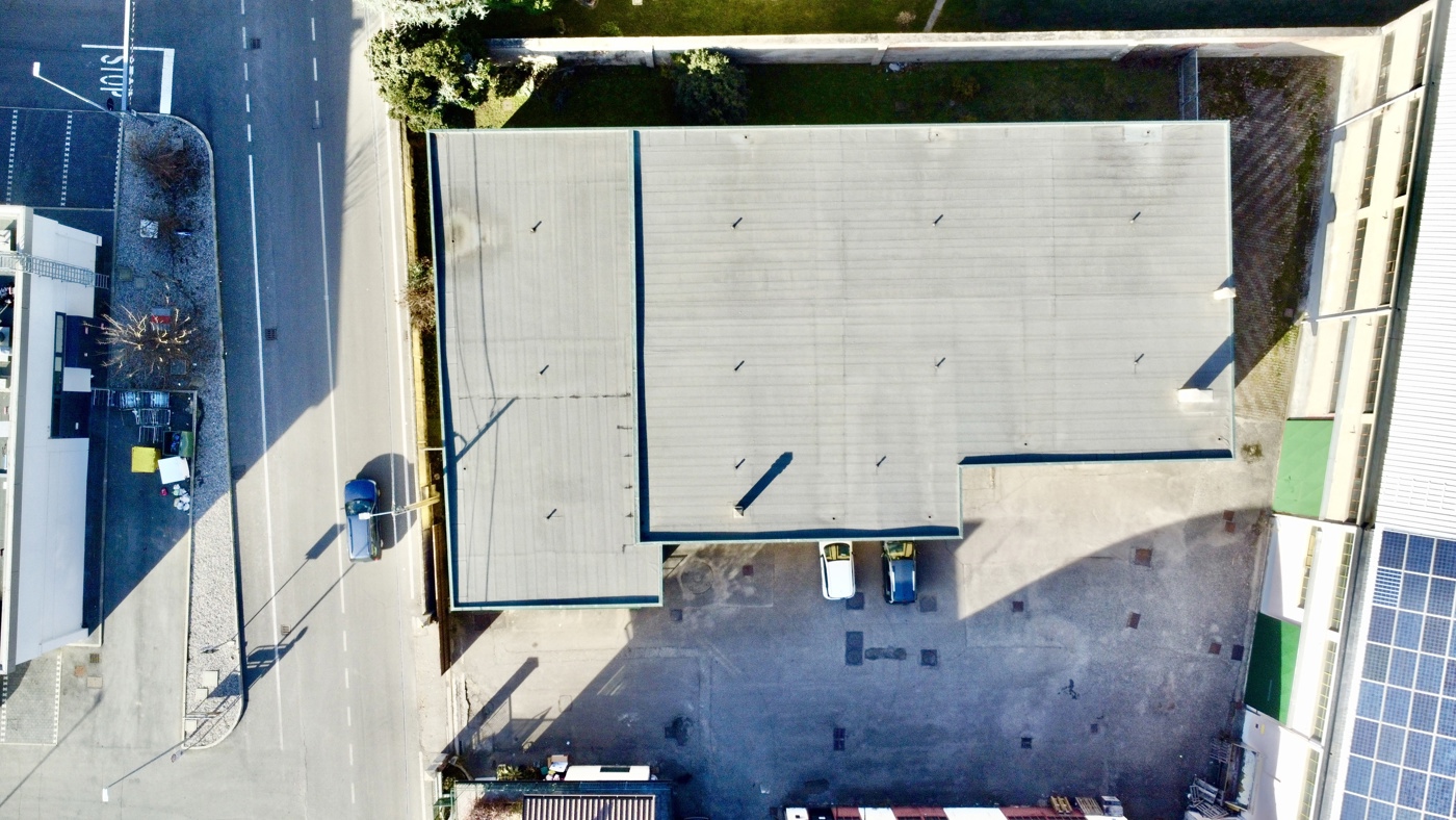 Laboratorio in vendita a Cislago