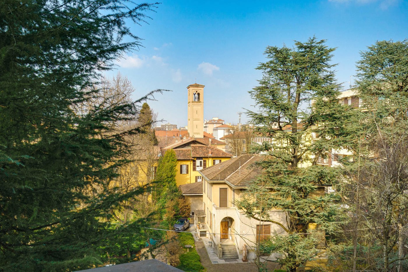 Quadrilocale ristrutturato a Saronno