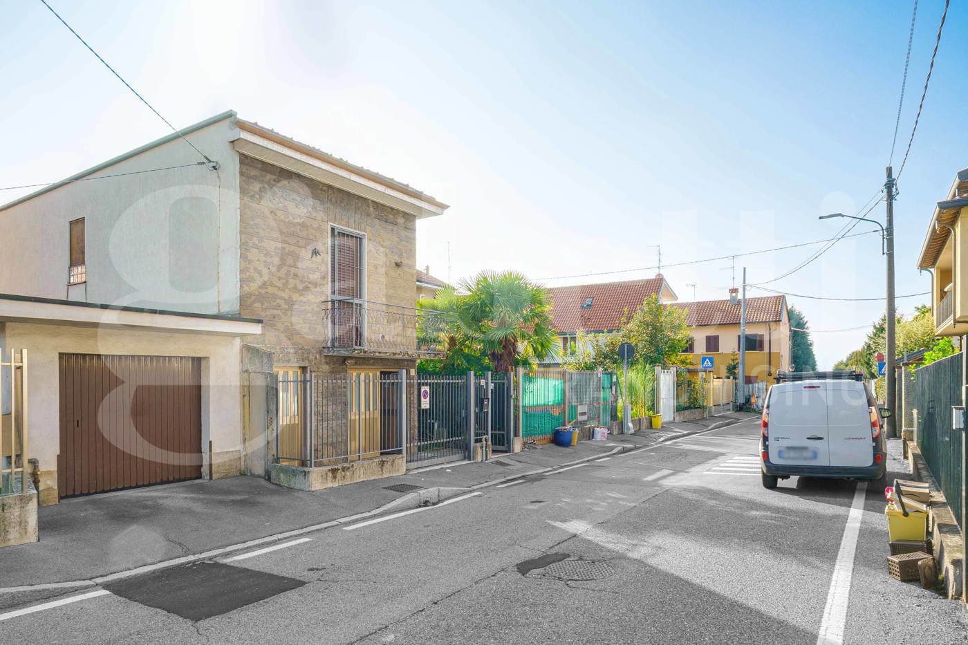 Casa indipendente con giardino a Saronno