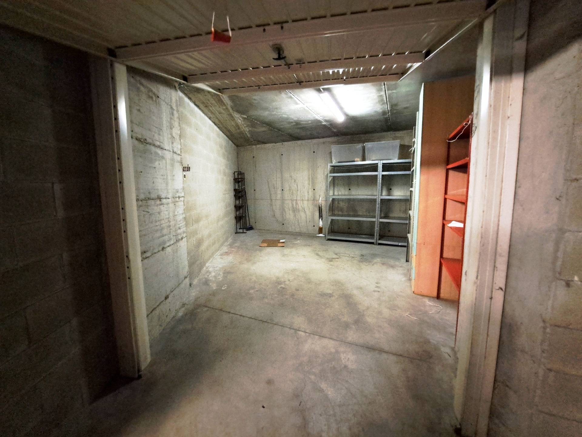 Box o garage in vendita a Torino, San Paolo