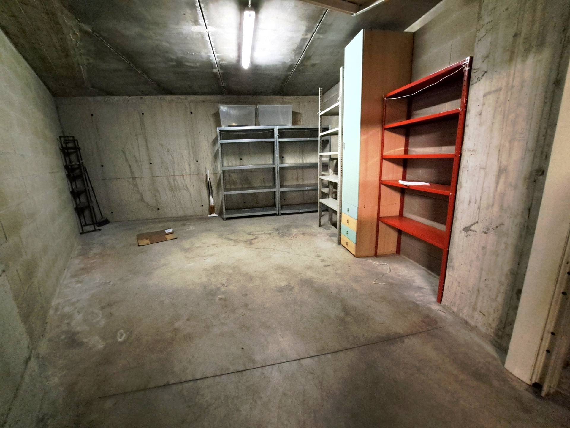 Box o garage in vendita a Torino, San Paolo