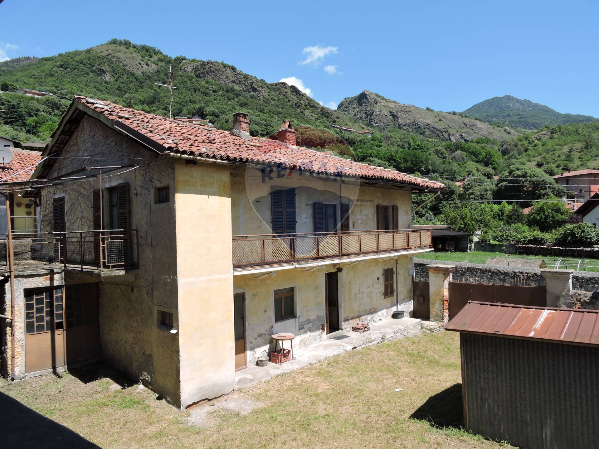 Casa indipendente con terrazzo a Condove