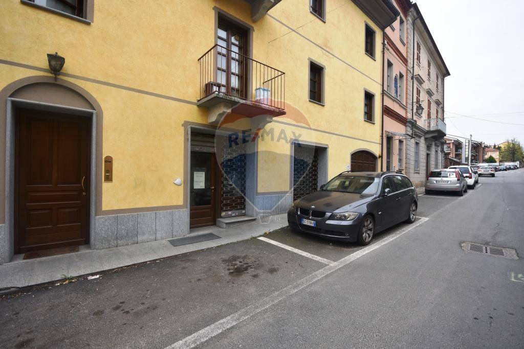 Locale Commerciale in affitto a Giaveno