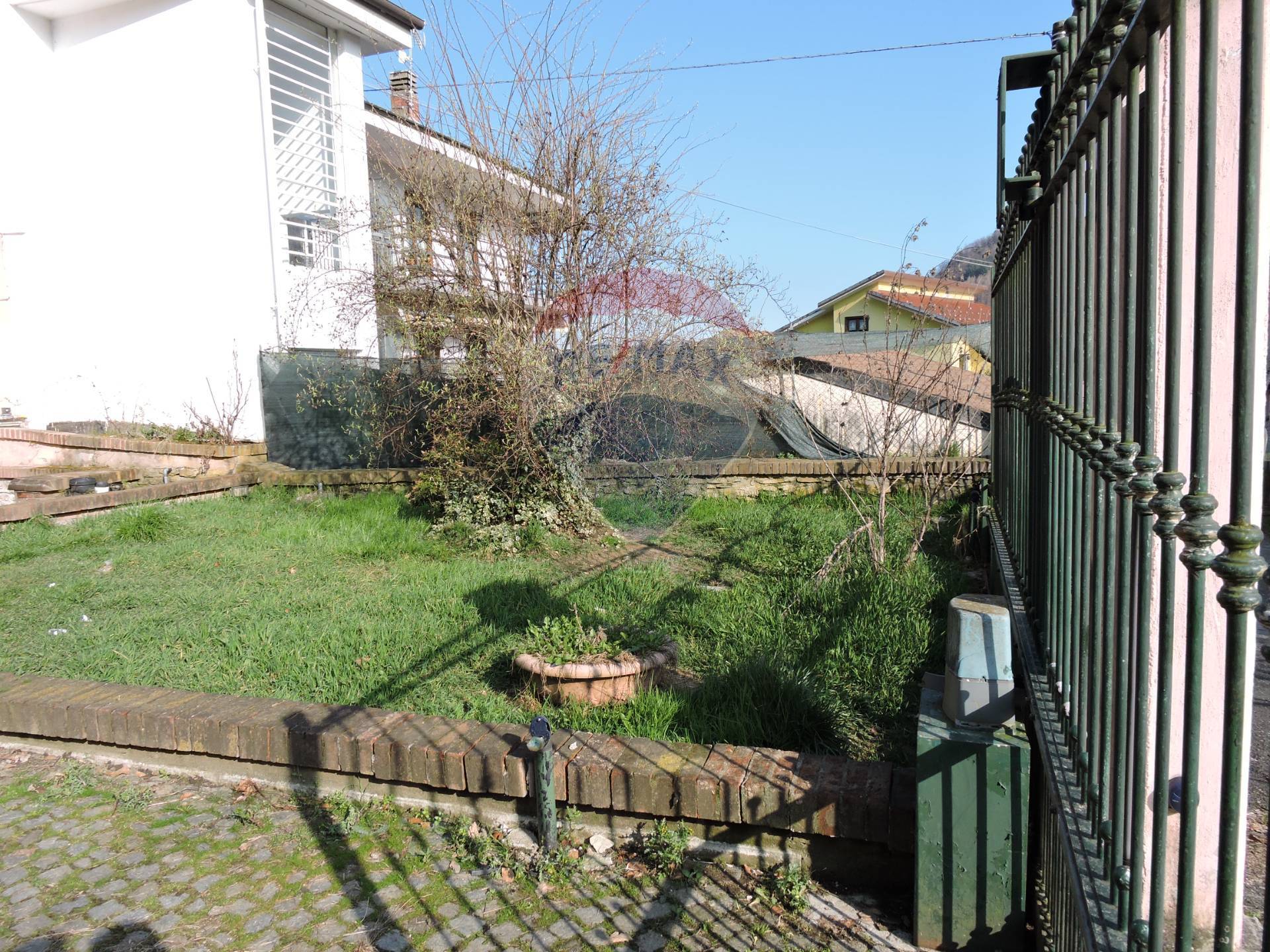 Casa Semindipendente in vendita a Giaveno, Pontepietra