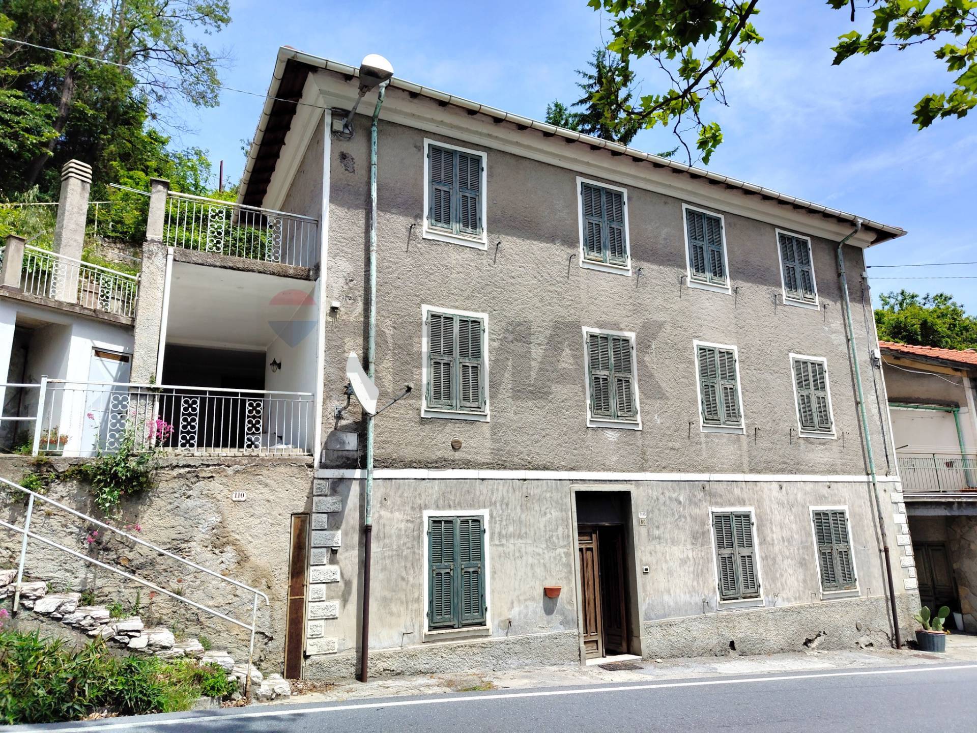 Casa Semindipendente in vendita a Pornassio