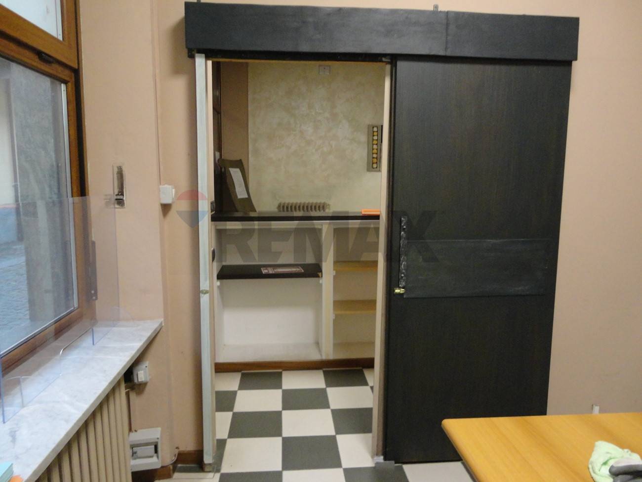 Locale Commerciale in affitto a Piossasco