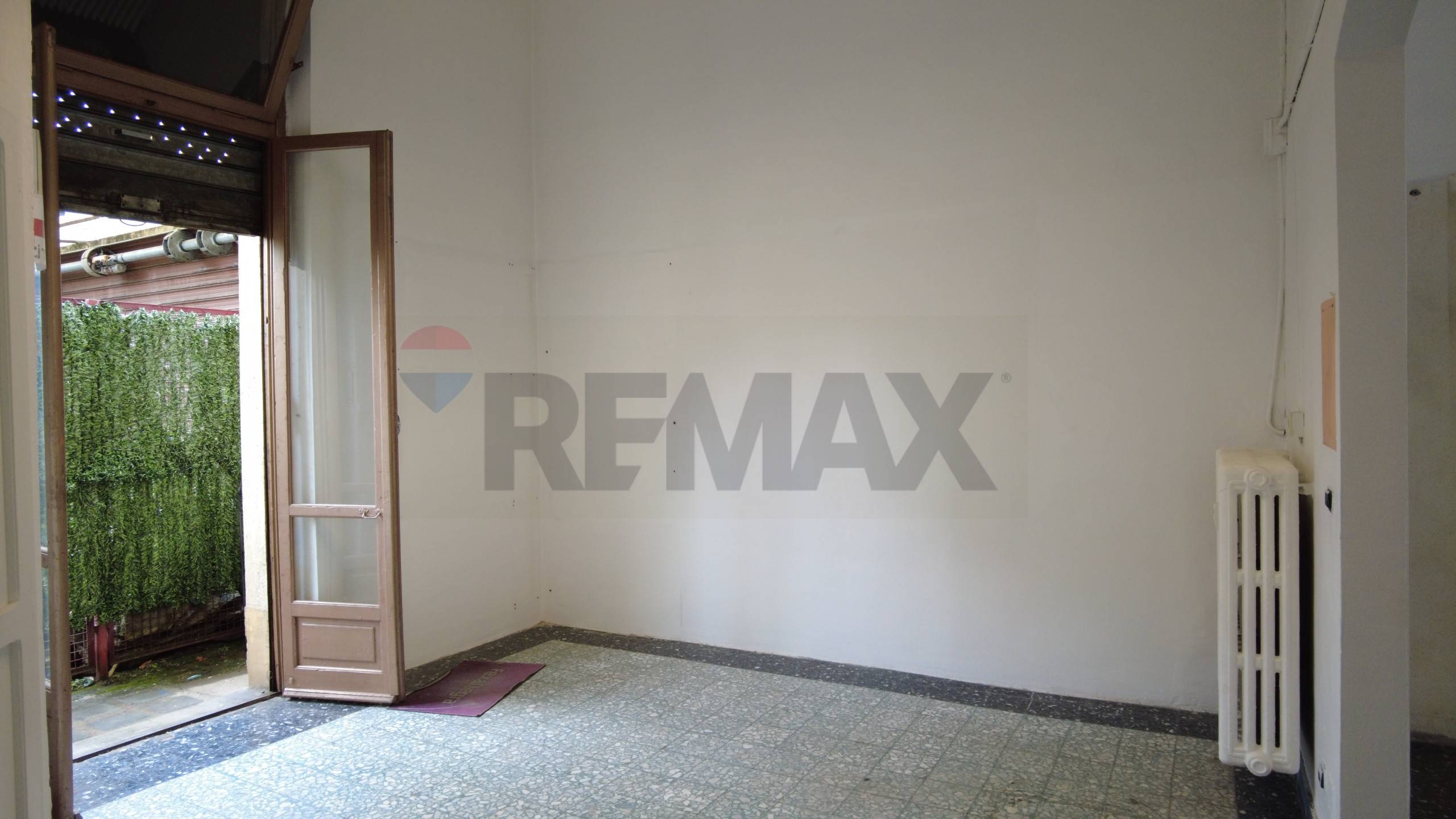 Locale Commerciale in affitto a Torino, Regio Parco