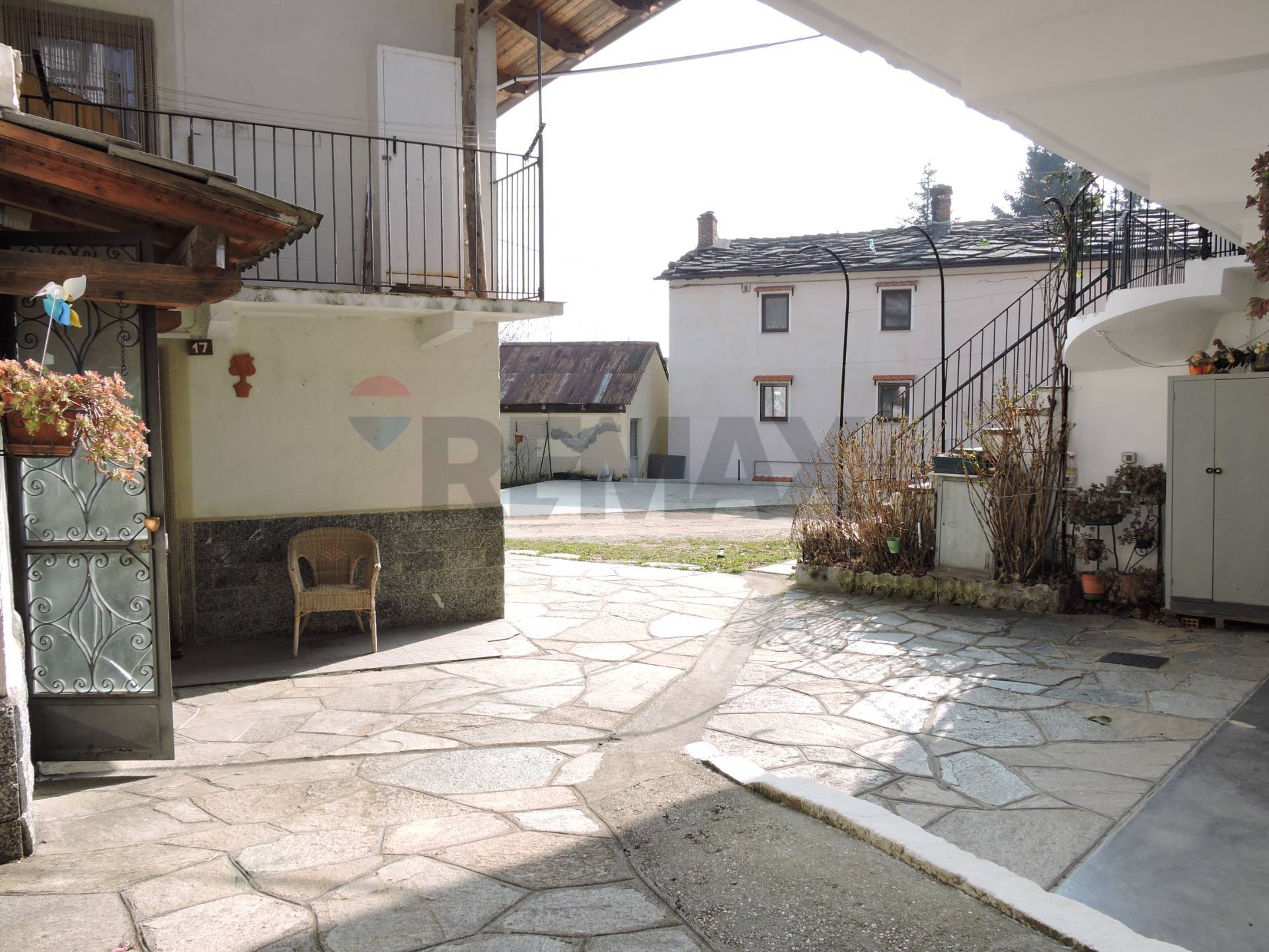 Casa Semindipendente in vendita a Coazze