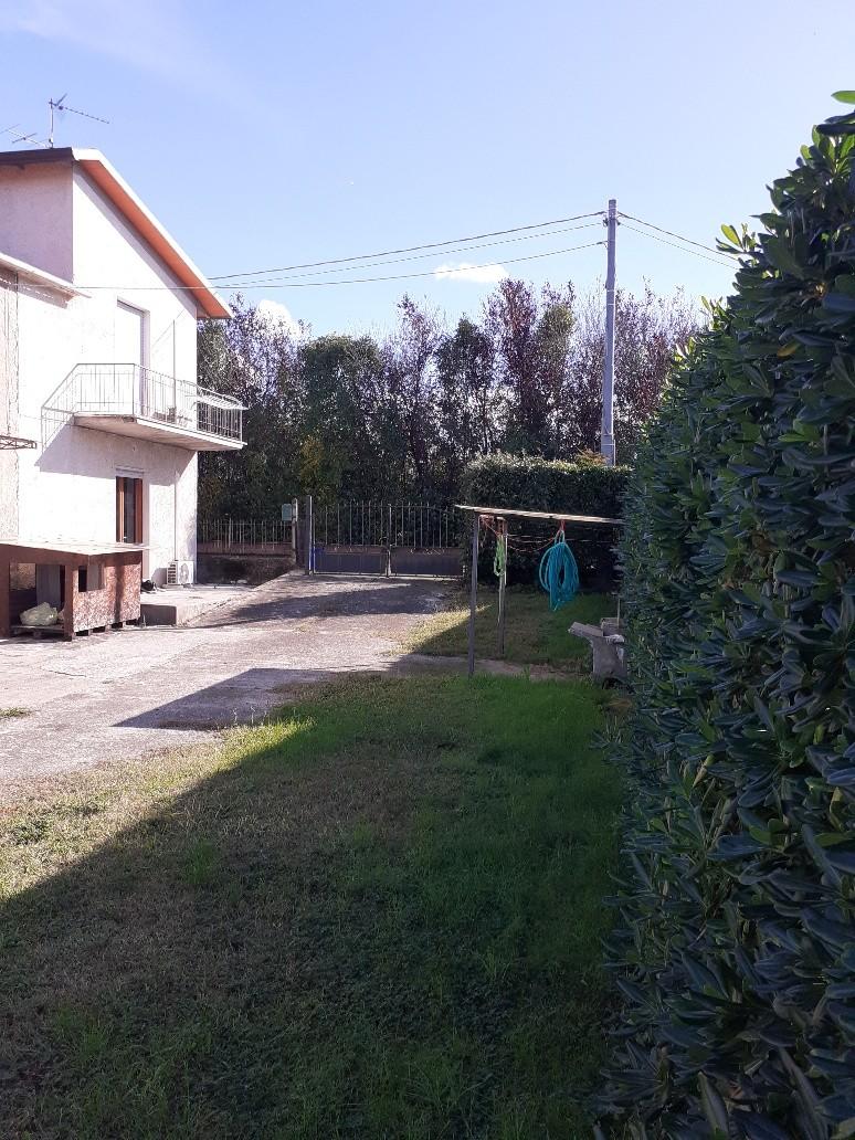 Rustico con giardino, Massa san cristoforo