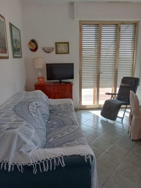 Attico con terrazzo, Massa ronchi