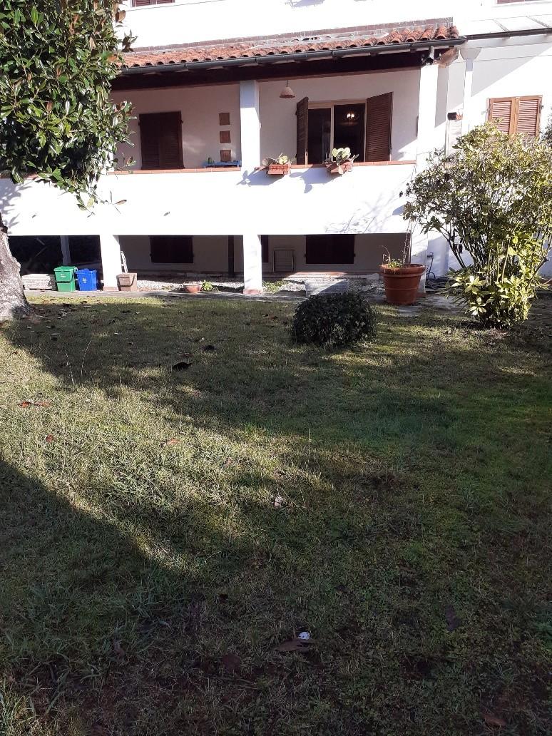 Casa indipendente con giardino, Massa poveromo