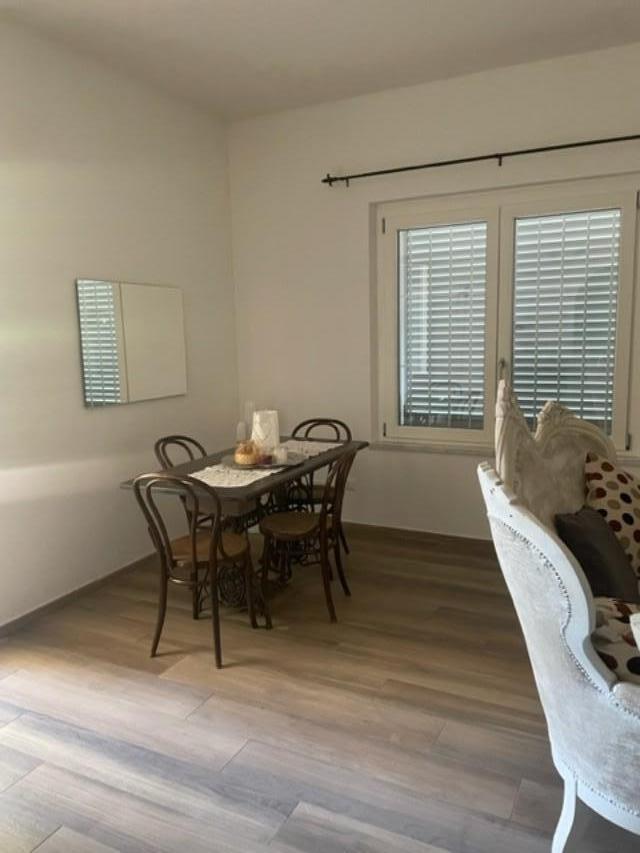 Villa arredata in affitto, Massa poveromo