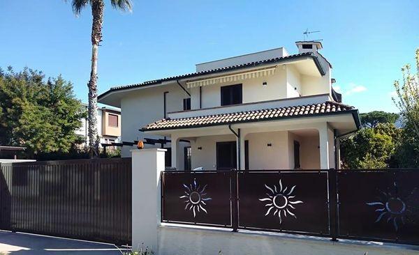 Villa Bifamiliare in vendita, Montignoso cinquale