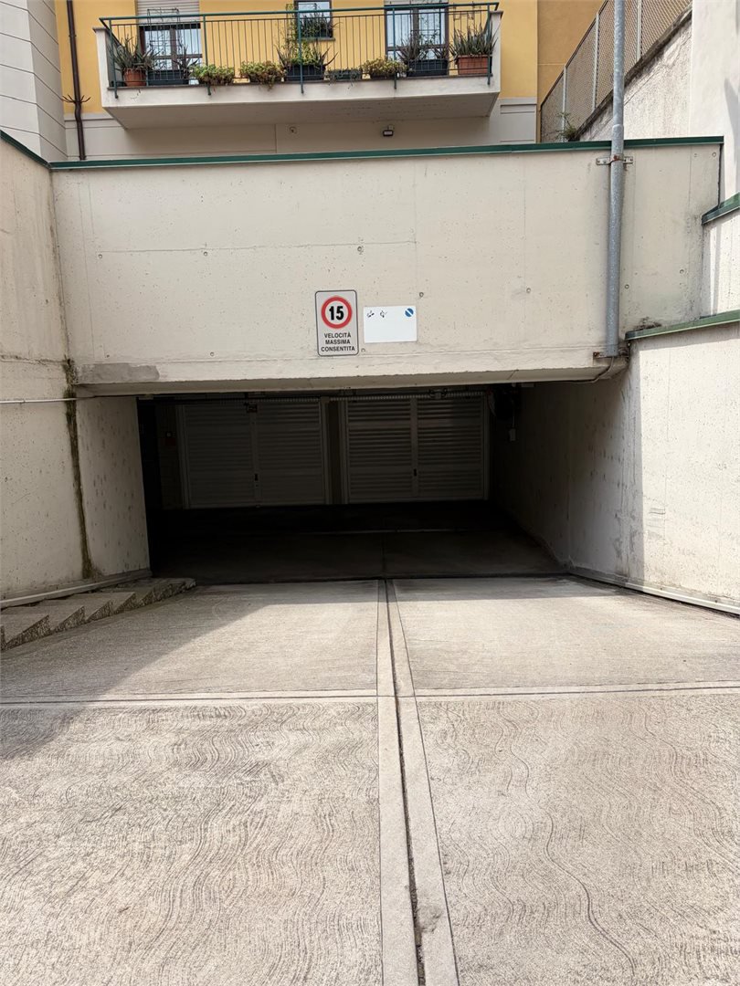 Box/Garage 14mq in affitto a Milano