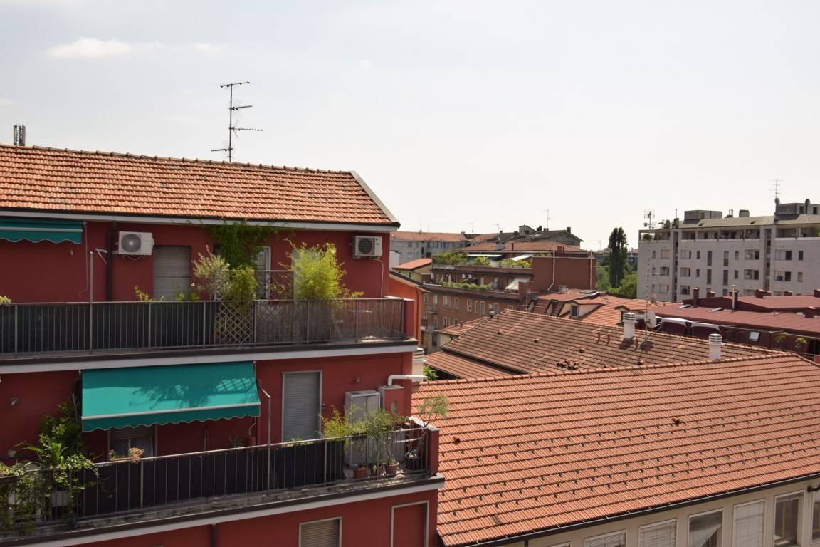 Monolocale con terrazzo a Milano