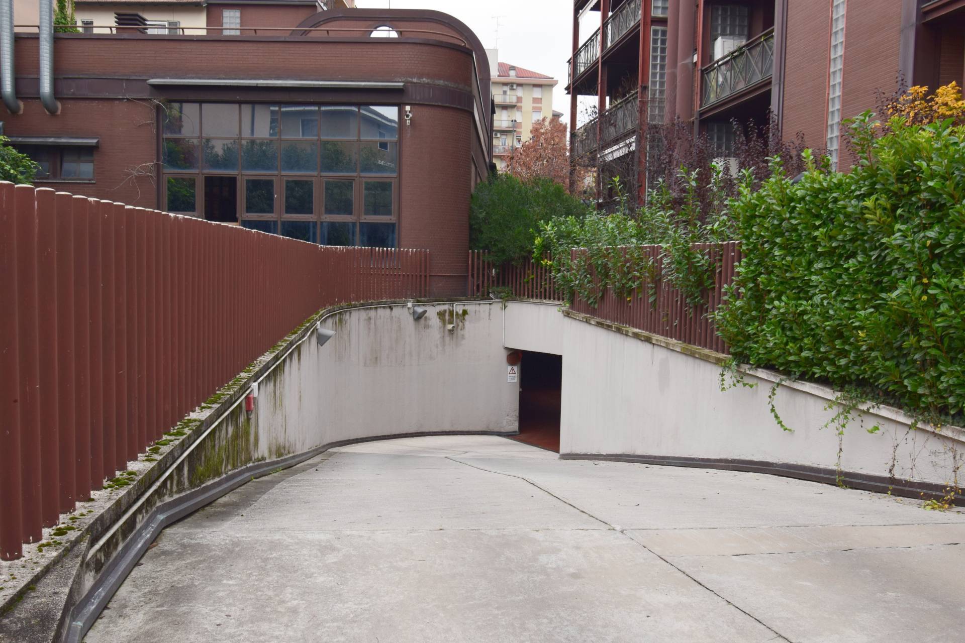Box o garage in affitto a Milano, Precotto