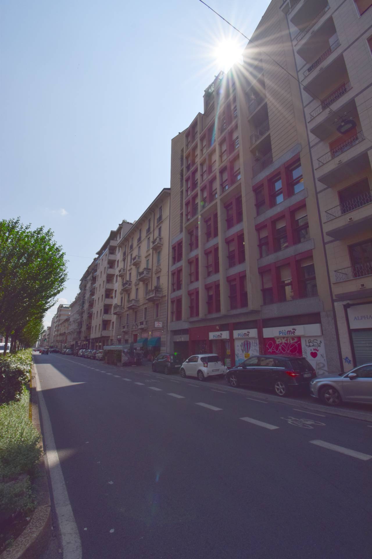 Attivit commerciale in vendita a Milano, Nolo