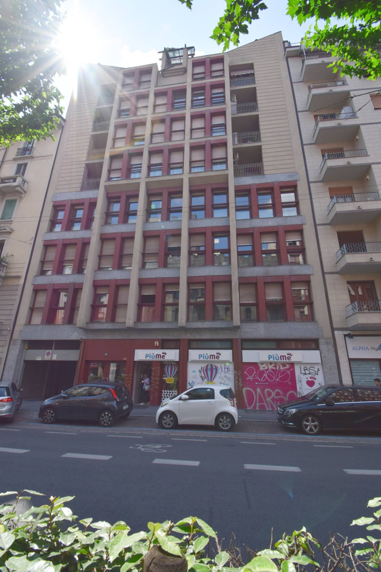 Attivit commerciale in vendita a Milano, Nolo