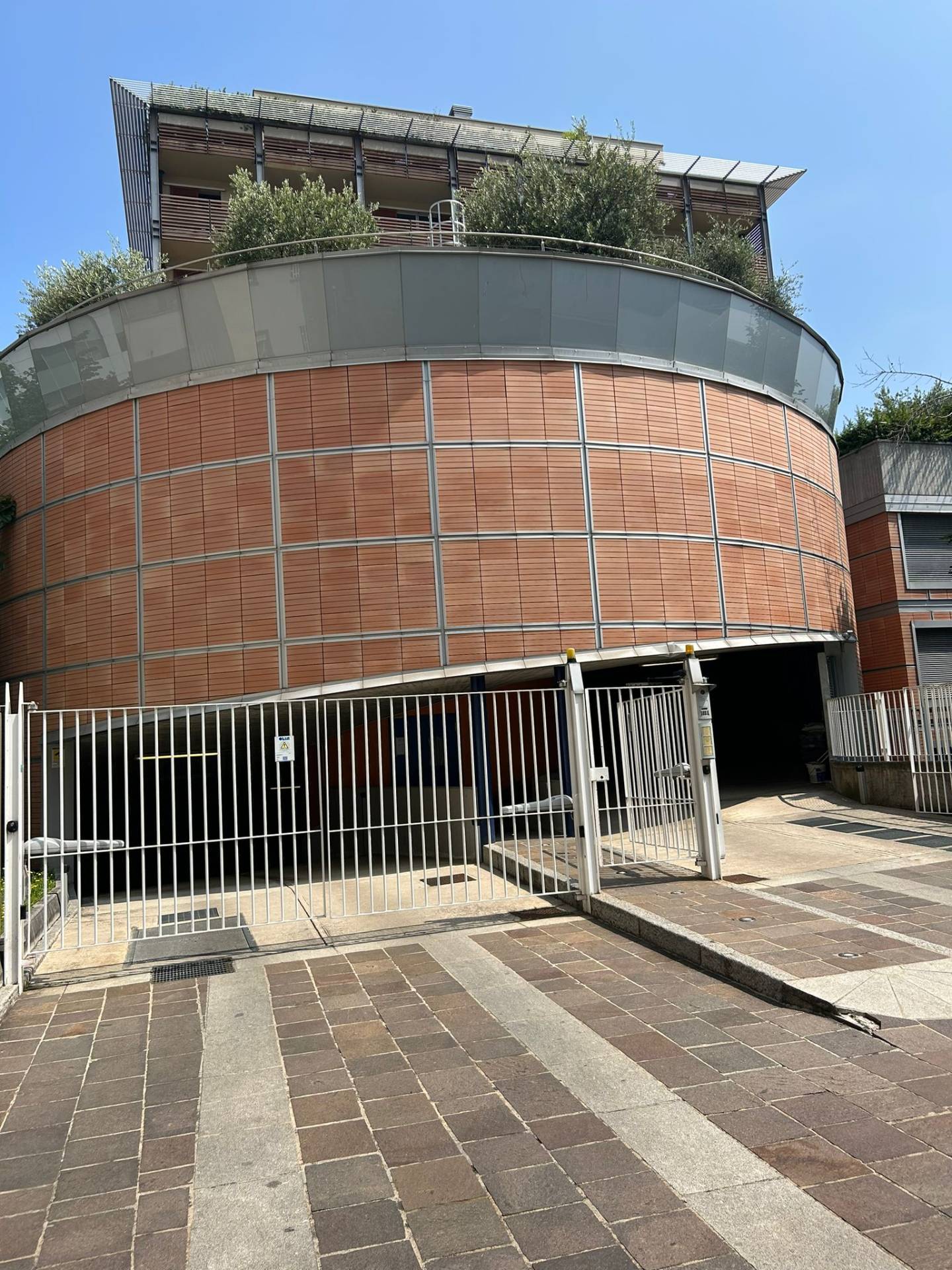 Box o garage in vendita a Milano, Precotto