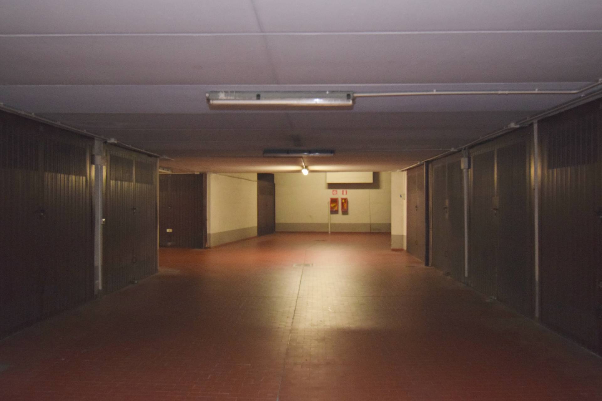 Box o garage in affitto a Milano, Precotto