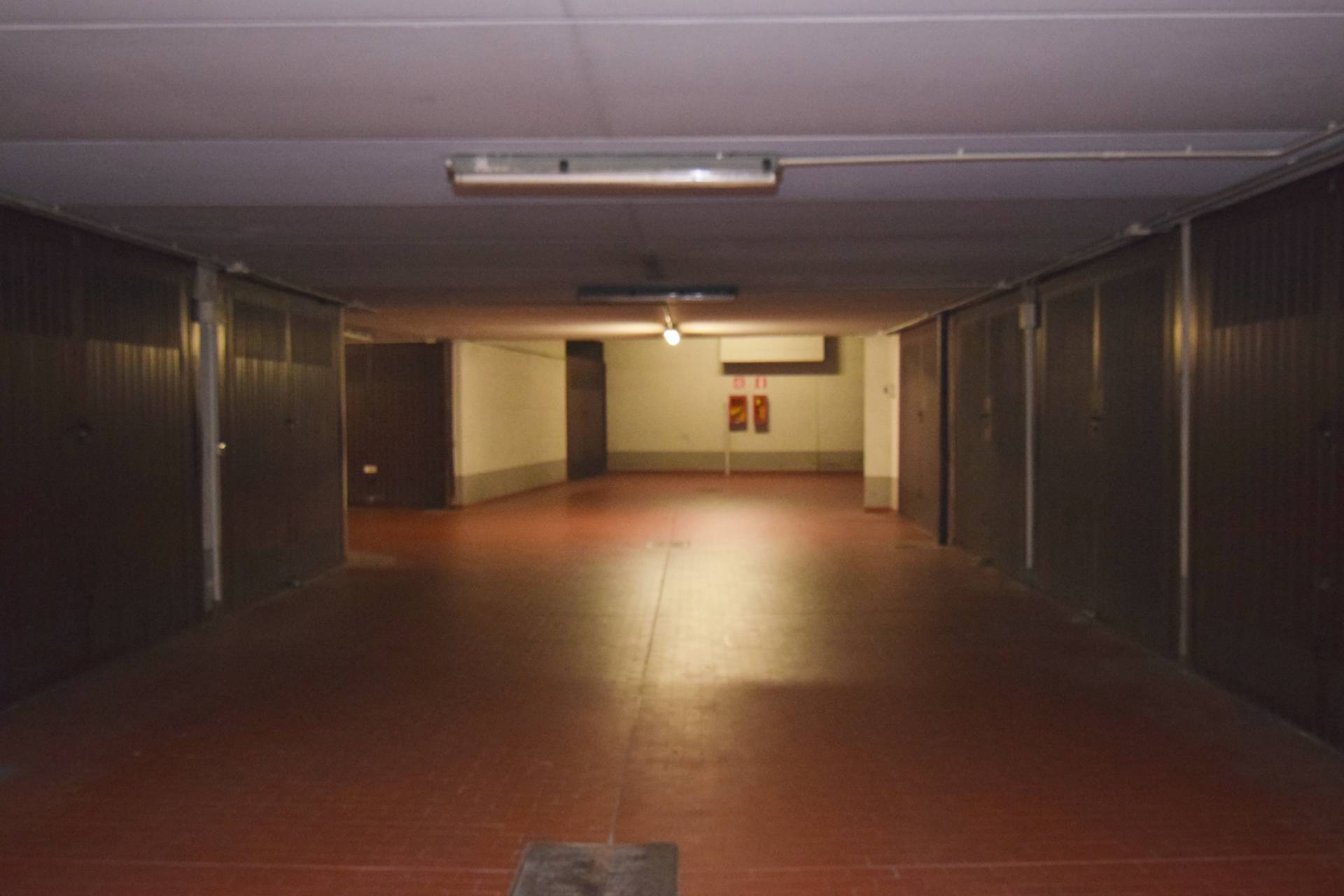 Box o garage in affitto a Milano, Precotto