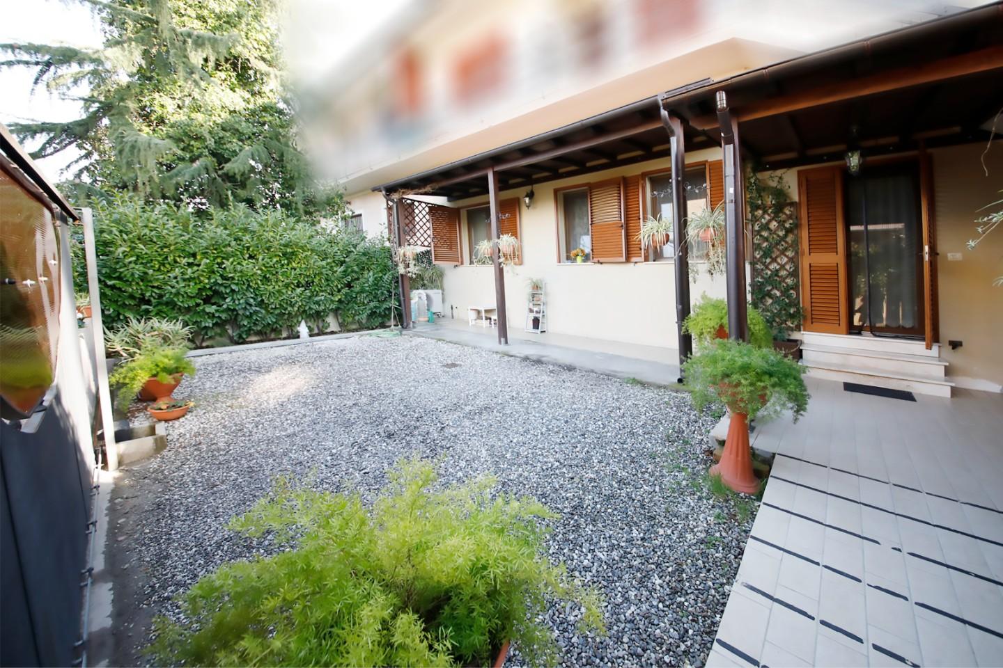 Quadrilocale con giardino a Collesalvetti