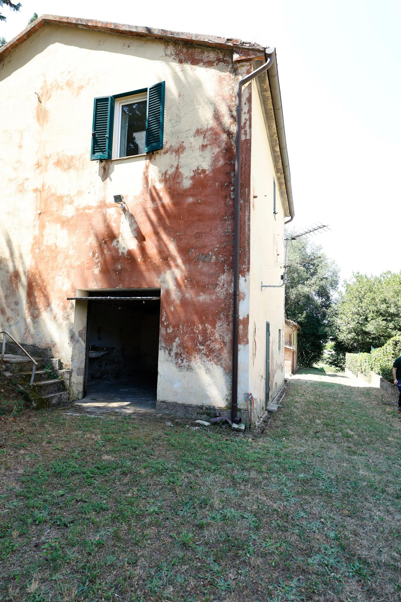 Casa indipendente con giardino a Collesalvetti